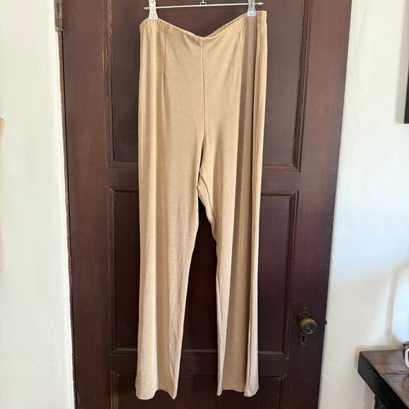 CHICO'S TRAVELERS | Taupe Tan Flat Front Straight Leg Pull on pants | Large 2 - Picture 2 of 6